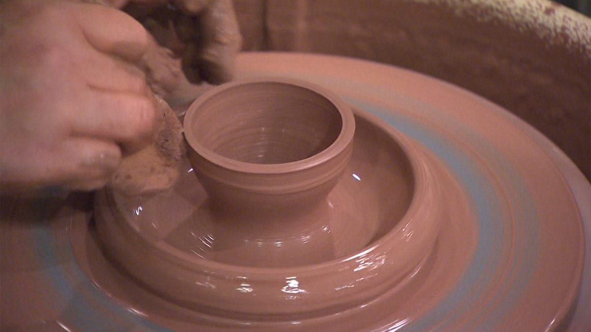 Mud Puddle Pottery on NPT's Tennessee Crossroads