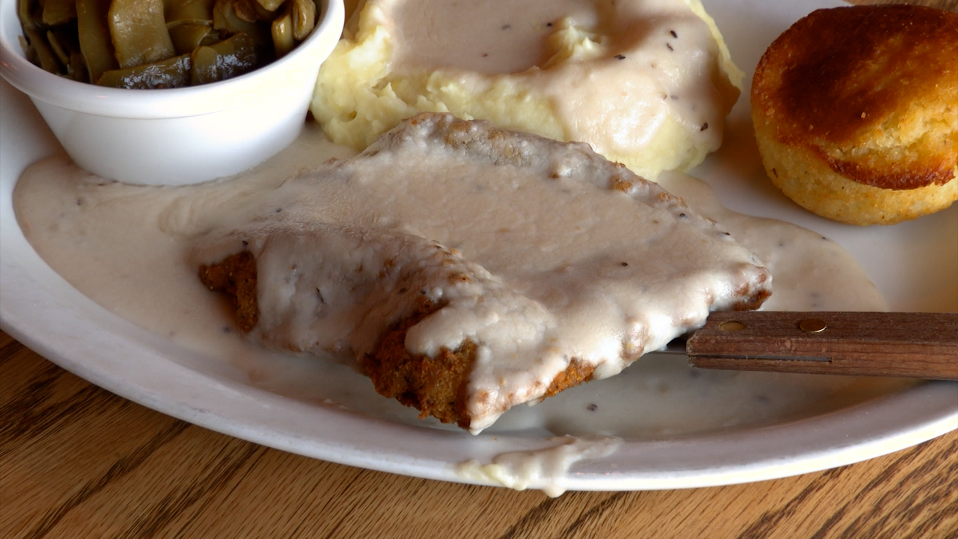 Log Cabin Restaurant Tennessee Crossroads NPT