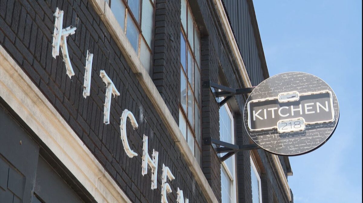 Kitchen 218 on NPT's Tennessee Crossroads