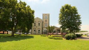 South Water Manor on NPT's Tennessee Crossroads