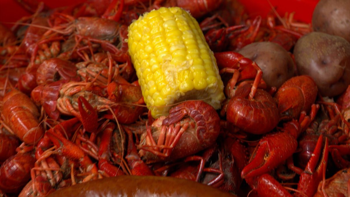 Lirette's Cajun Seafood on NPT's Tennessee Crossroads