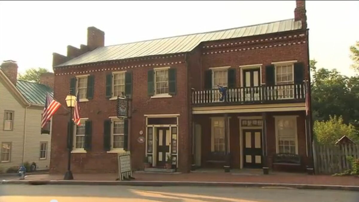 Blair-Moore House B&B on NPT's Tennessee Crossroads
